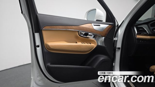 Volvo XC90 (II) T8 Inscription Hybird 2018 — фото 24