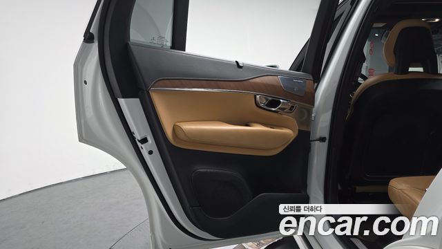 Volvo XC90 (II) T8 Inscription Hybird 2018 — фото 25