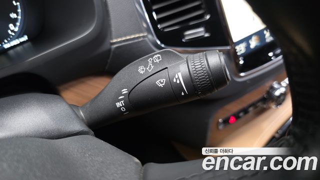 Volvo XC90 (II) T8 Inscription Hybird 2018 — фото 28