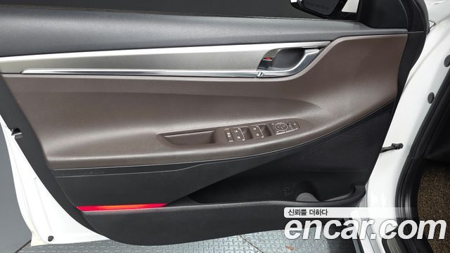 Hyundai Grandeur (IG) 2.5 Premium Choice 2021 — фото 24