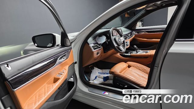 BMW 7 Series (G11) 740i M Sport 2022 — фото 10