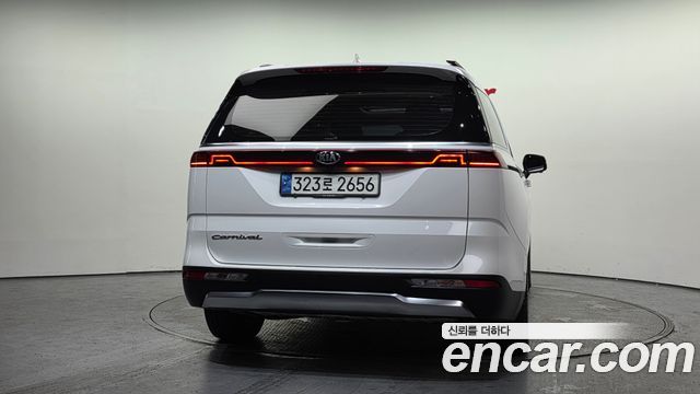Kia Carnival (IV) Diesel 9-Seater Signature 2021 — фото 4