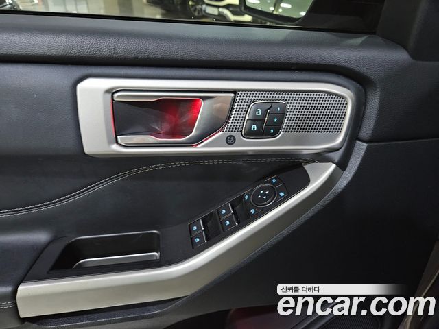 Ford Explorer (VI) 2.3 LimIted 4WD 2021 — фото 15