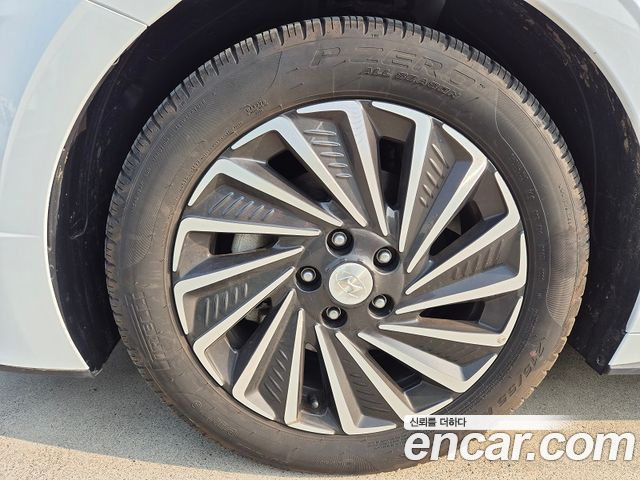 Hyundai Sonata Hybrid (DN8) Premium Plus 2023 — фото 9