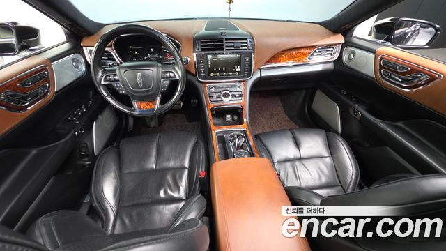 Lincoln Continental (X) 3.0 Presidential AWD 2017 — фото 7