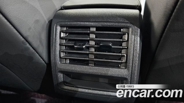 Volkswagen Golf (VIII) 2.0 TDI Premium 2025 — фото 32