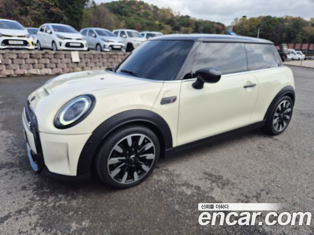 MINI Cooper S Classic Third Generation 2022 — фото 2