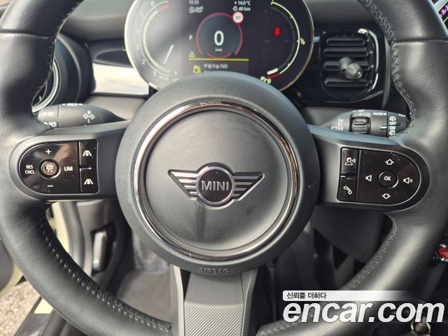 MINI Cooper S Classic Third Generation 2022 — фото 16