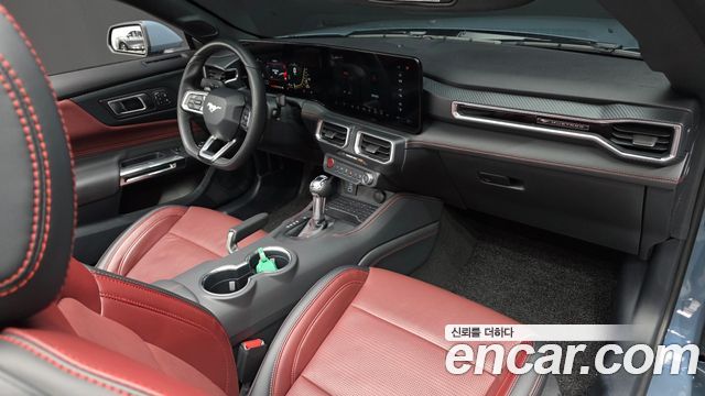 Ford Mustang (VII) 2.3 Ecoboost Premium Convertible 2024 — фото 7