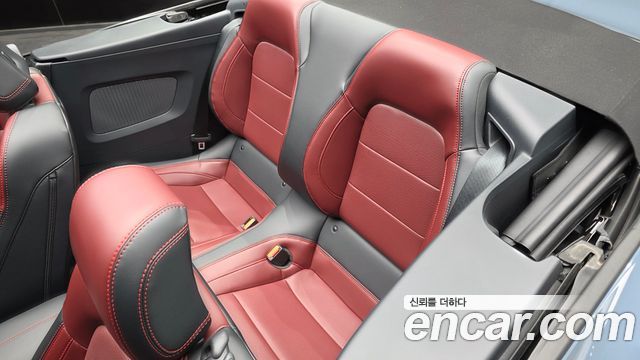 Ford Mustang (VII) 2.3 Ecoboost Premium Convertible 2024 — фото 11