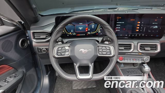 Ford Mustang (VII) 2.3 Ecoboost Premium Convertible 2024 — фото 13