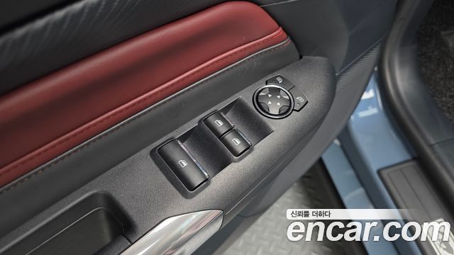 Ford Mustang (VII) 2.3 Ecoboost Premium Convertible 2024 — фото 29