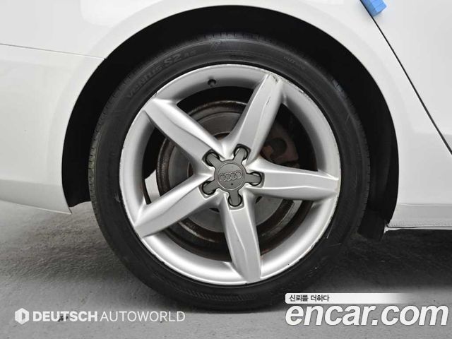 Audi A4 2.0 TFSI Quattro Dynamic B8 2012 — фото 5