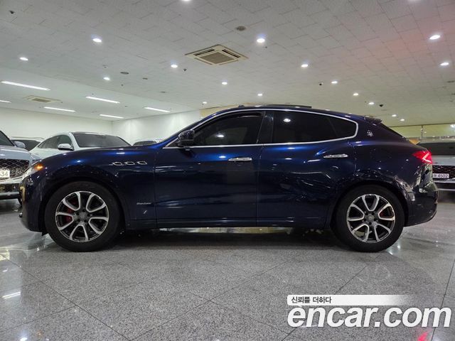 Maserati Levante 3.0 AWD GranLusso 2019 — фото 3