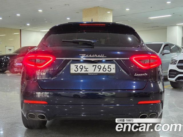Maserati Levante 3.0 AWD GranLusso 2019 — фото 4