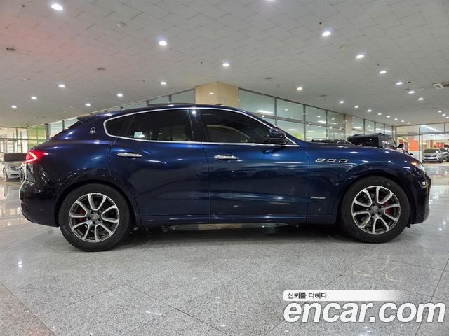 Maserati Levante 3.0 AWD GranLusso 2019 — фото 5