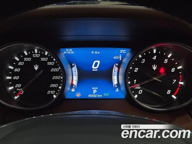 Maserati Levante 3.0 AWD GranLusso 2019 — фото 10