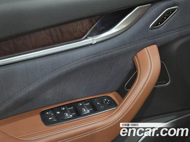 Maserati Levante 3.0 AWD GranLusso 2019 — фото 19