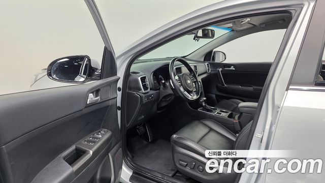 Kia Sportage The Bold Diesel 2.0 2WD Prestige 2021 — фото 10