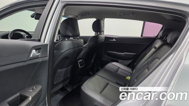 Kia Sportage The Bold Diesel 2.0 2WD Prestige 2021 — фото 11