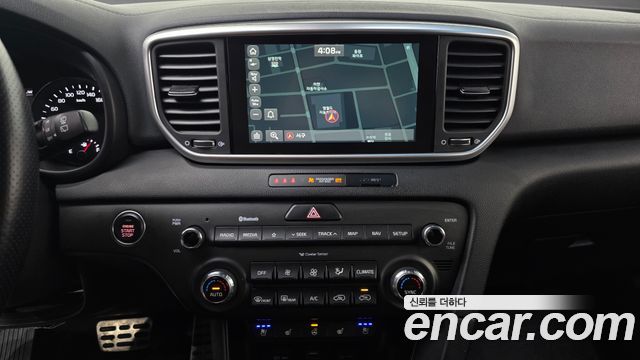 Kia Sportage The Bold Diesel 2.0 2WD Prestige 2021 — фото 12