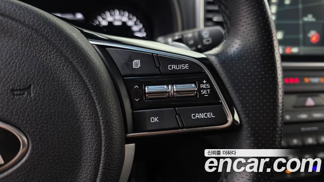 Kia Sportage The Bold Diesel 2.0 2WD Prestige 2021 — фото 15