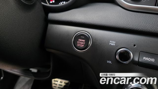 Kia Sportage The Bold Diesel 2.0 2WD Prestige 2021 — фото 18
