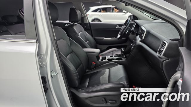 Kia Sportage The Bold Diesel 2.0 2WD Prestige 2021 — фото 26
