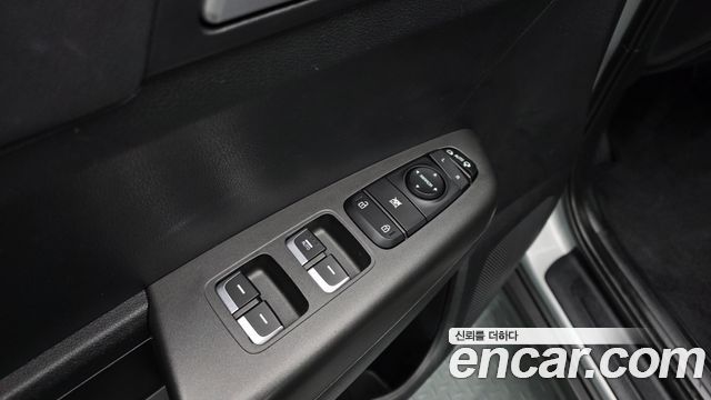 Kia Sportage The Bold Diesel 2.0 2WD Prestige 2021 — фото 27