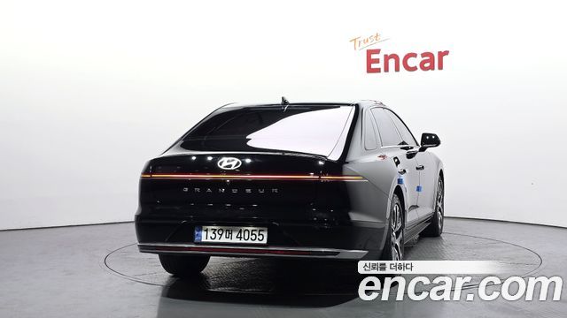 Hyundai Grandeur (GN7) 2,5 Gasoline 2WD Premium 2023 — фото 4
