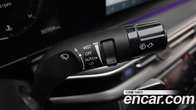 Hyundai Grandeur (GN7) 2,5 Gasoline 2WD Premium 2023 — фото 16