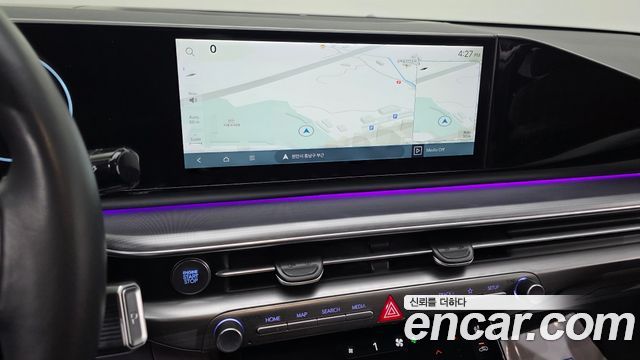 Hyundai Grandeur (GN7) 2,5 Gasoline 2WD Premium 2023 — фото 17