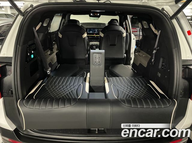 Kia Carnival (IV) Gasoline 9-Seater Hi Limousine (7-seater Limousine(Special vehicle) 2024 — фото 24