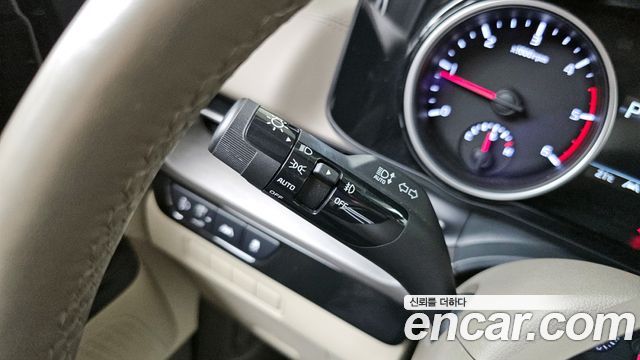 Kia Carnival (IV) Diesel 9-Seater Prestige 2022 — фото 33