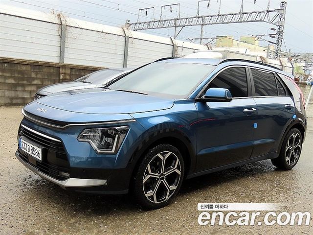 Kia Niro Signature 2022 — фото 2