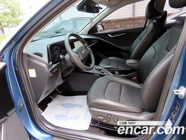 Kia Niro Signature 2022 — фото 5