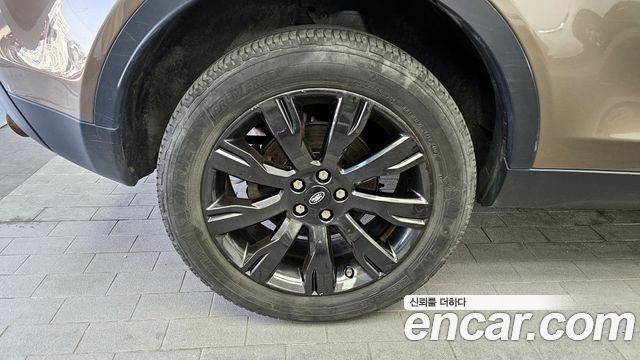 Land Rover Discovery Sport 2.0 TD4 HSE Luxury 2016 — фото 5