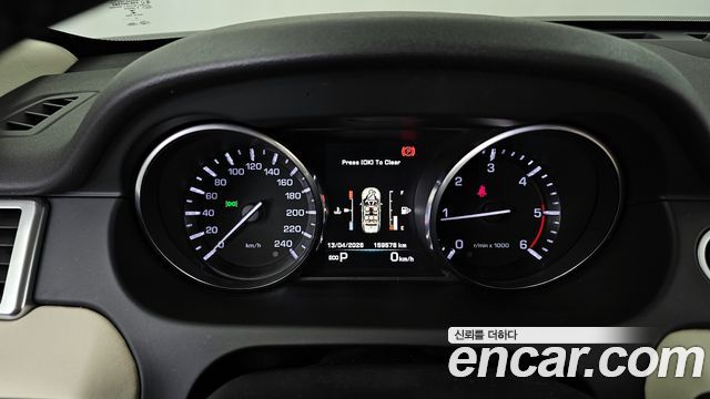 Land Rover Discovery Sport 2.0 TD4 HSE Luxury 2016 — фото 8