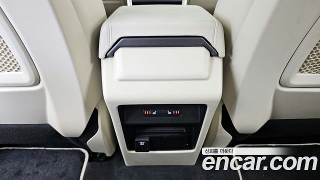 Land Rover Discovery Sport 2.0 TD4 HSE Luxury 2016 — фото 18
