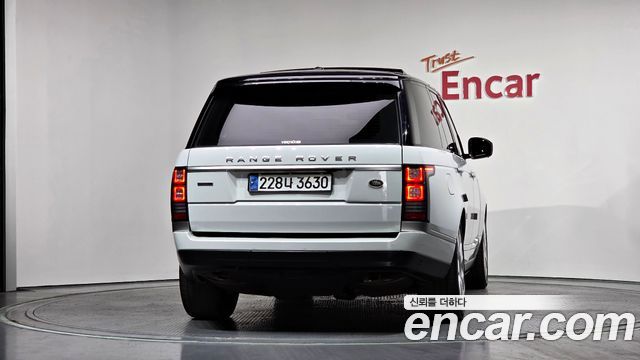 Land Rover Range Rover (IV) 4.4 SDV8 AB DIESEL 2016 — фото 4