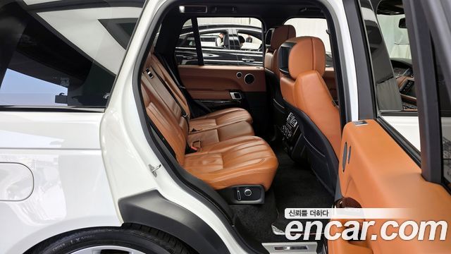 Land Rover Range Rover (IV) 4.4 SDV8 AB DIESEL 2016 — фото 16