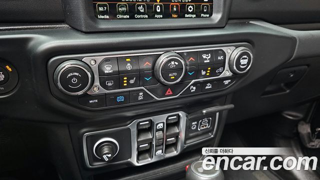 Jeep Wrangler (JL) 2.0 Overland Power Top 4Door 4xe 2022 — фото 22