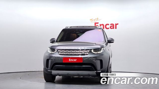 Land Rover Discovery 5 3.0 TD6 HSE Luxury 2017 — фото 3