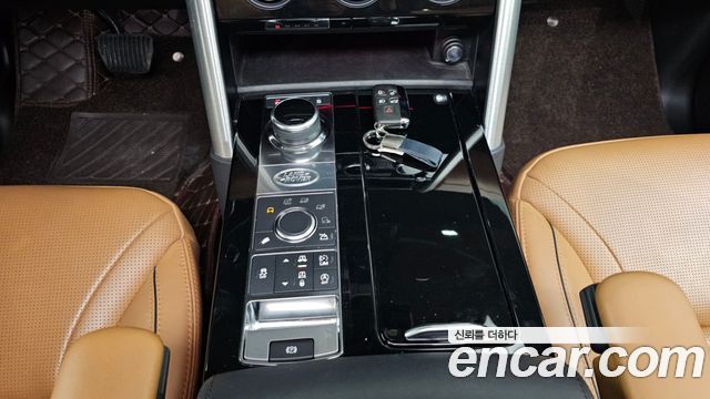 Land Rover Discovery 5 3.0 TD6 HSE Luxury 2017 — фото 9