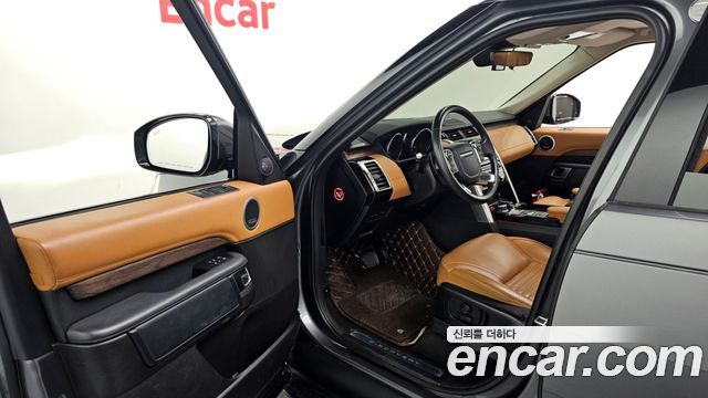 Land Rover Discovery 5 3.0 TD6 HSE Luxury 2017 — фото 10
