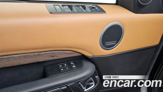 Land Rover Discovery 5 3.0 TD6 HSE Luxury 2017 — фото 29