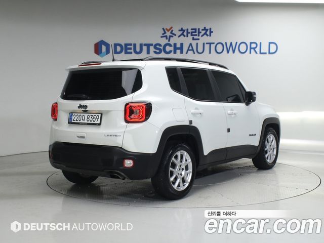 Jeep Renegade 2.4 Limited 2020 — фото 2