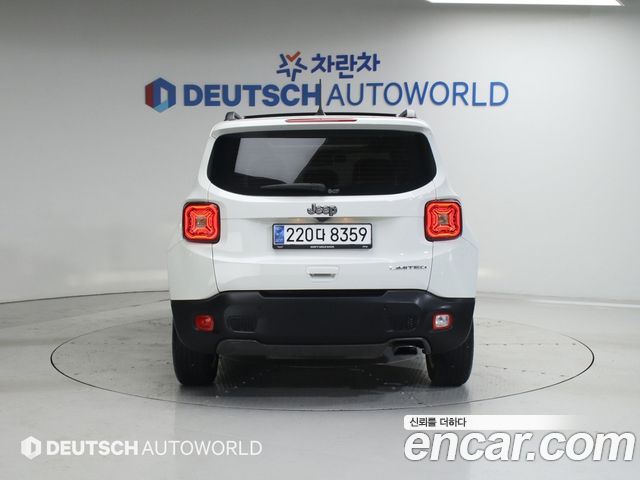 Jeep Renegade 2.4 Limited 2020 — фото 4