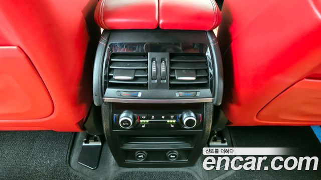 BMW X5M (F15) 4.4 2015 — фото 19