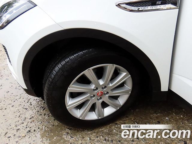 Jaguar E-PACE D180 S 2019 — фото 24